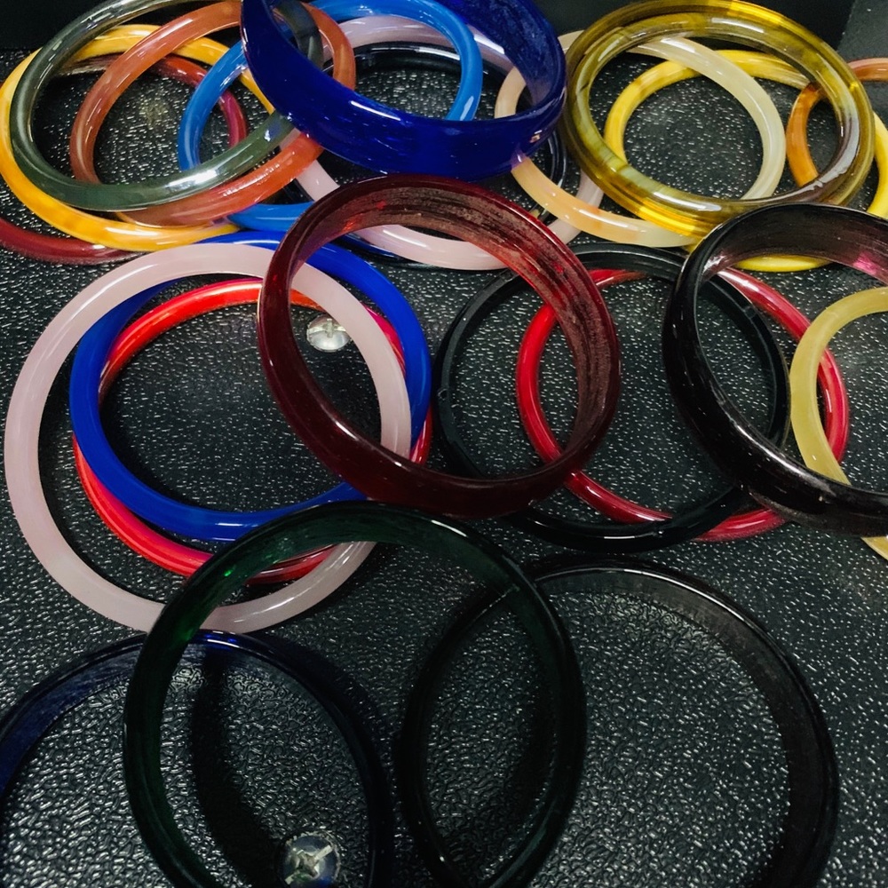 Glass Bangles - Picture 3 of 3